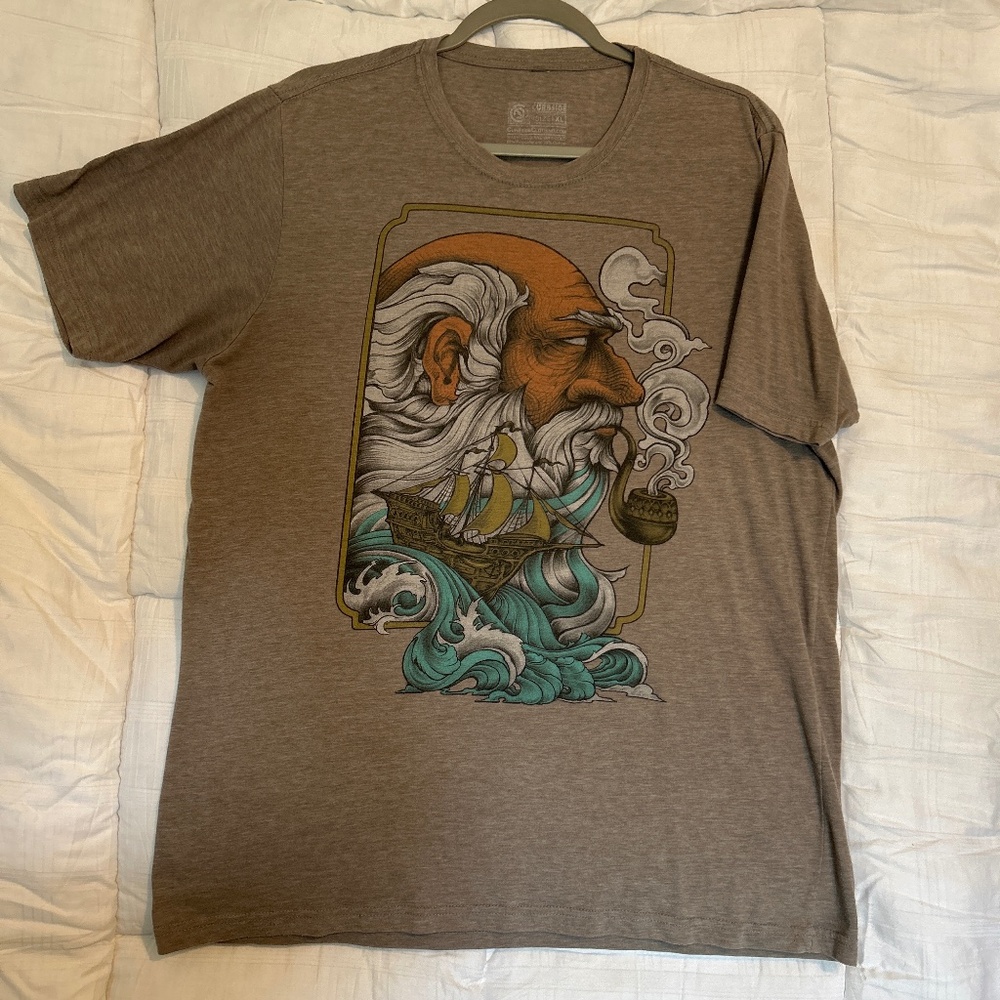 Curbside Old man & the sea Men/ Unisex  T-shirt size XL